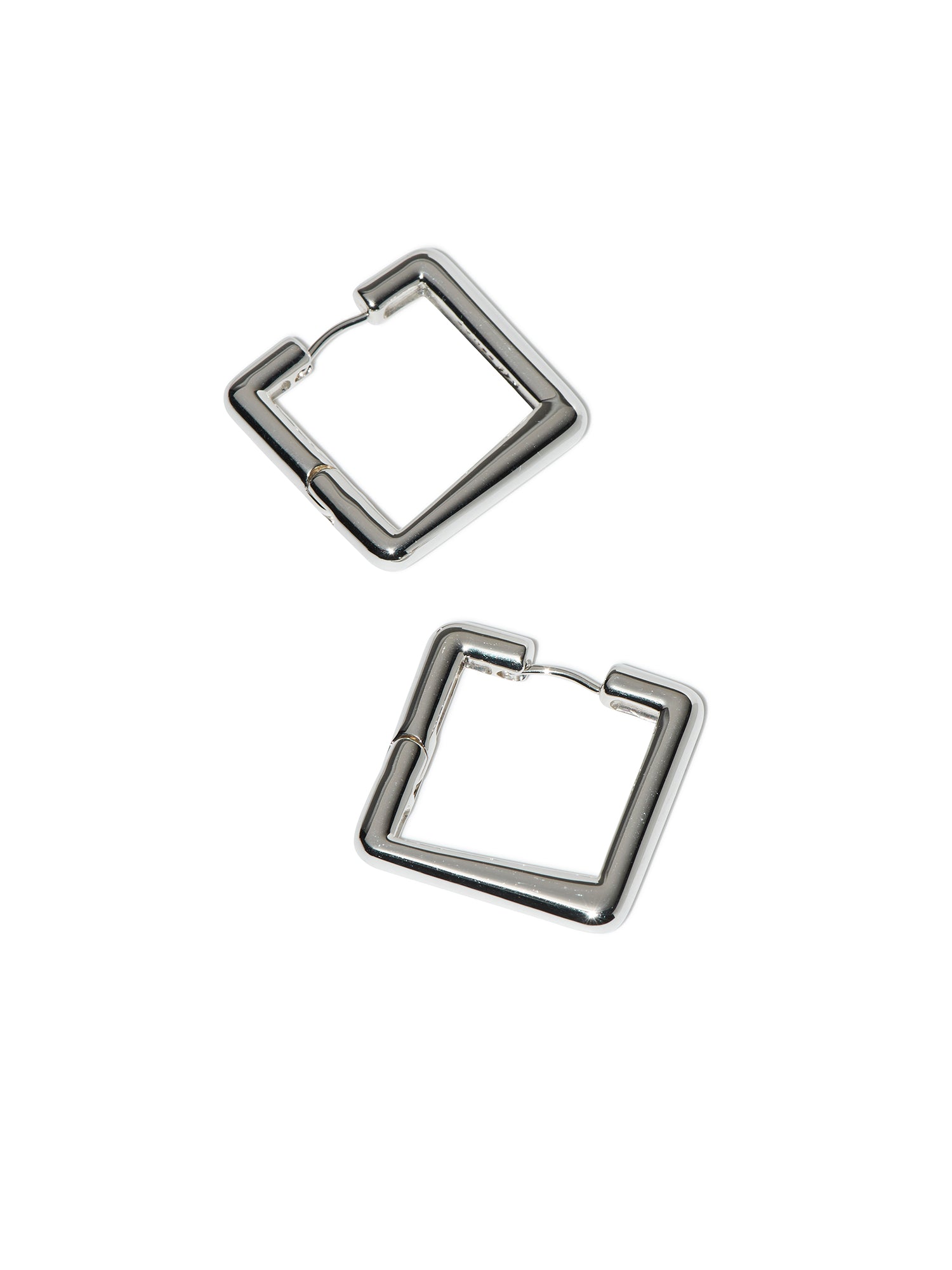 SQUARE HOOPS – BONEE BONEE SQUARE HOOPS(MINI) SILVER